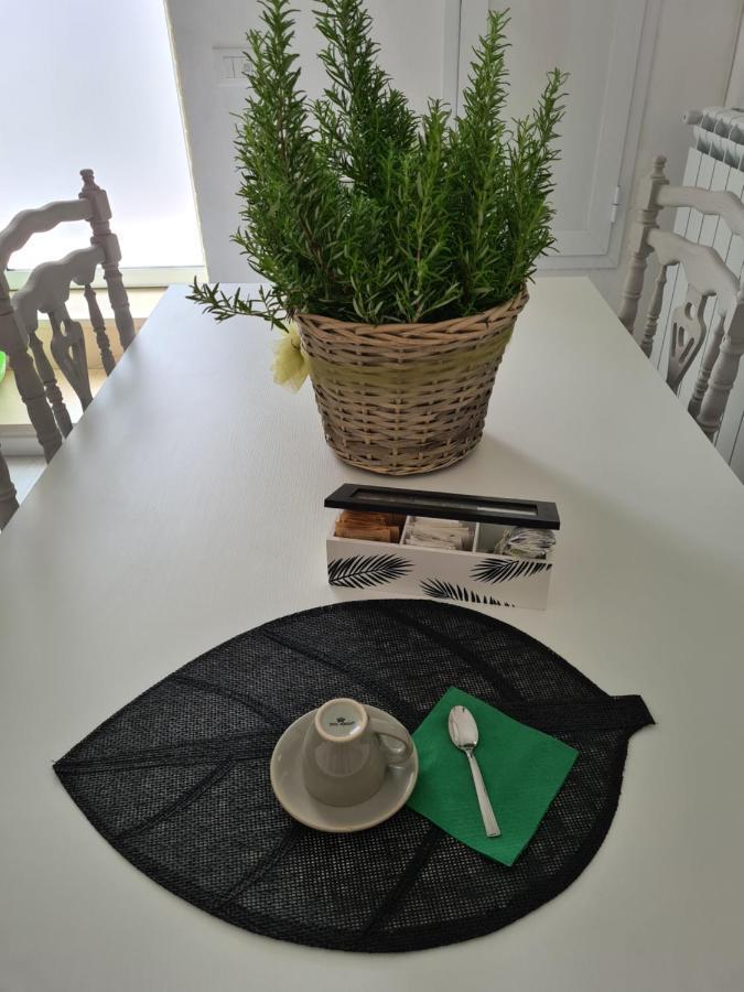 Bed & Breakfast Dimora Felice Остуни Екстериор снимка