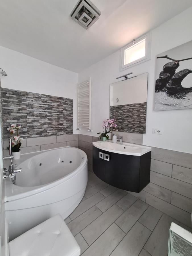 Bed & Breakfast Dimora Felice Остуни Екстериор снимка
