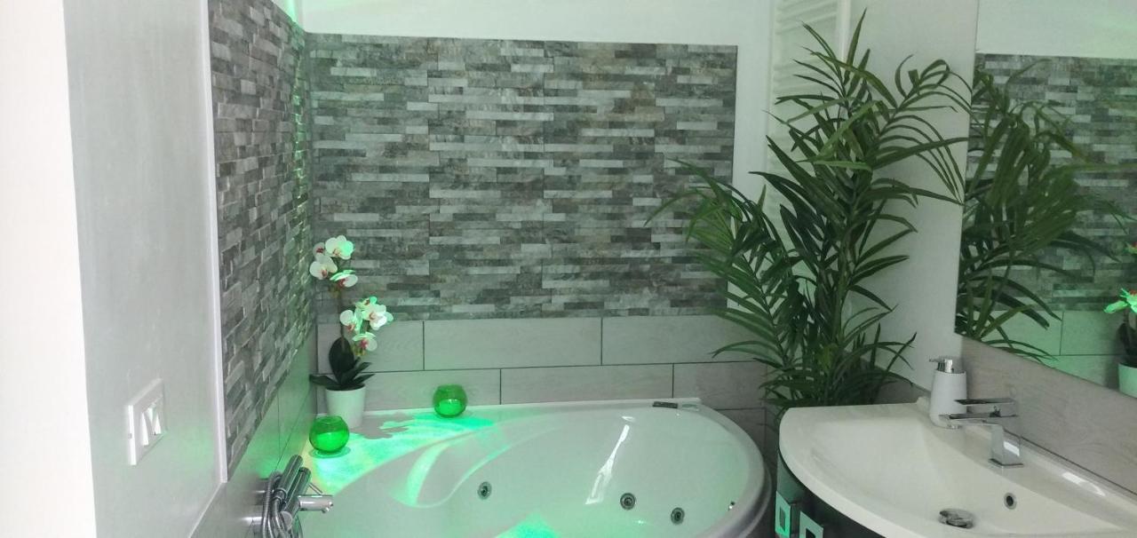 Bed & Breakfast Dimora Felice Остуни Екстериор снимка